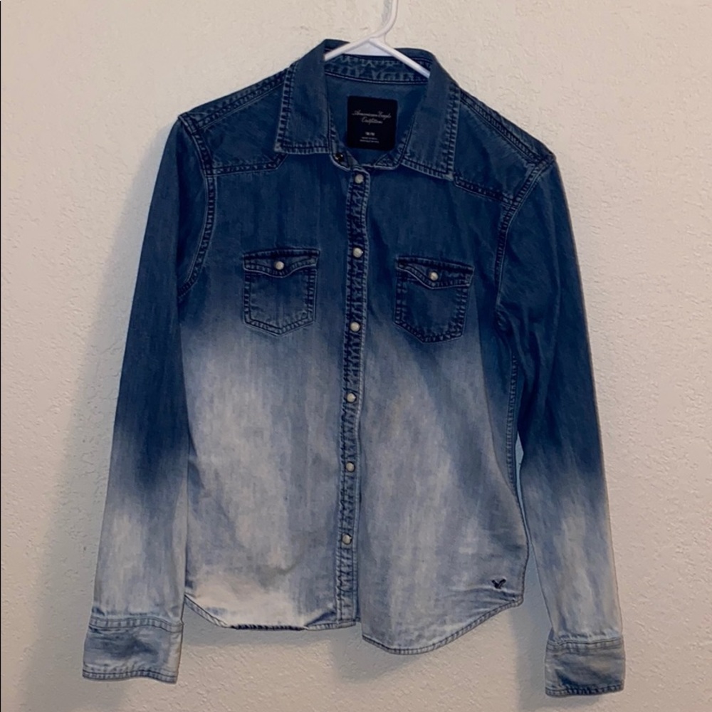 American Eagle Button-down